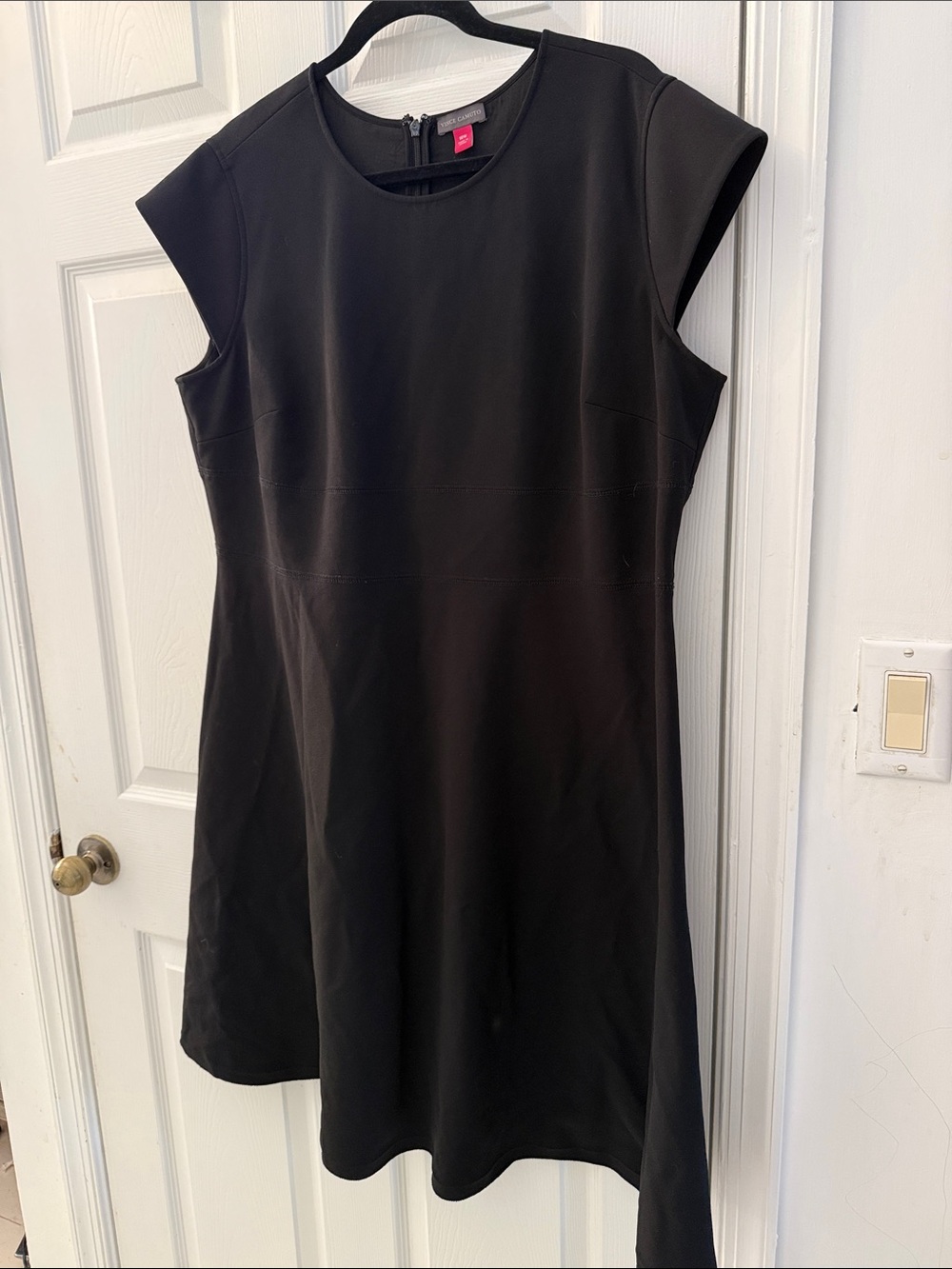 Vince Camuto Black Cap-Sleeve A-Line Mini Dress
